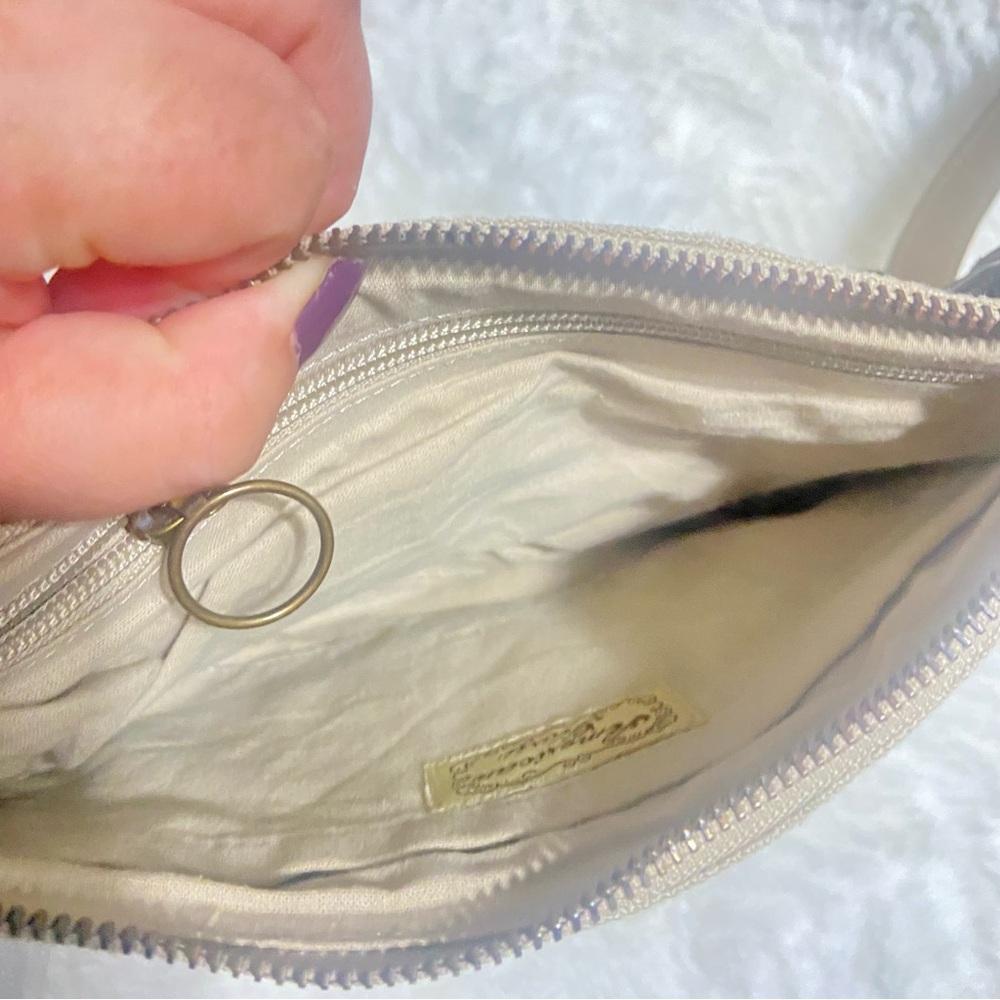 Agnes America Glory Mariposa Beige and Brown Crossbody Bag with Butterfly Design - Picture 6 of 11